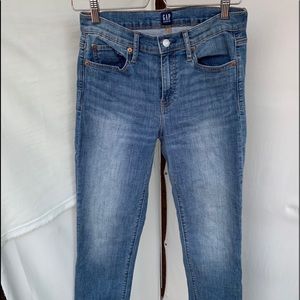 Straight cut jeans